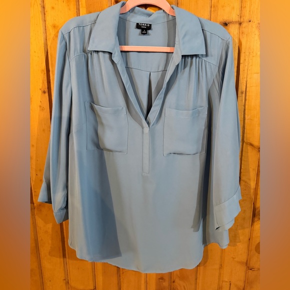 Torrid Harper Blouse Size 1 - Picture 2 of 5
